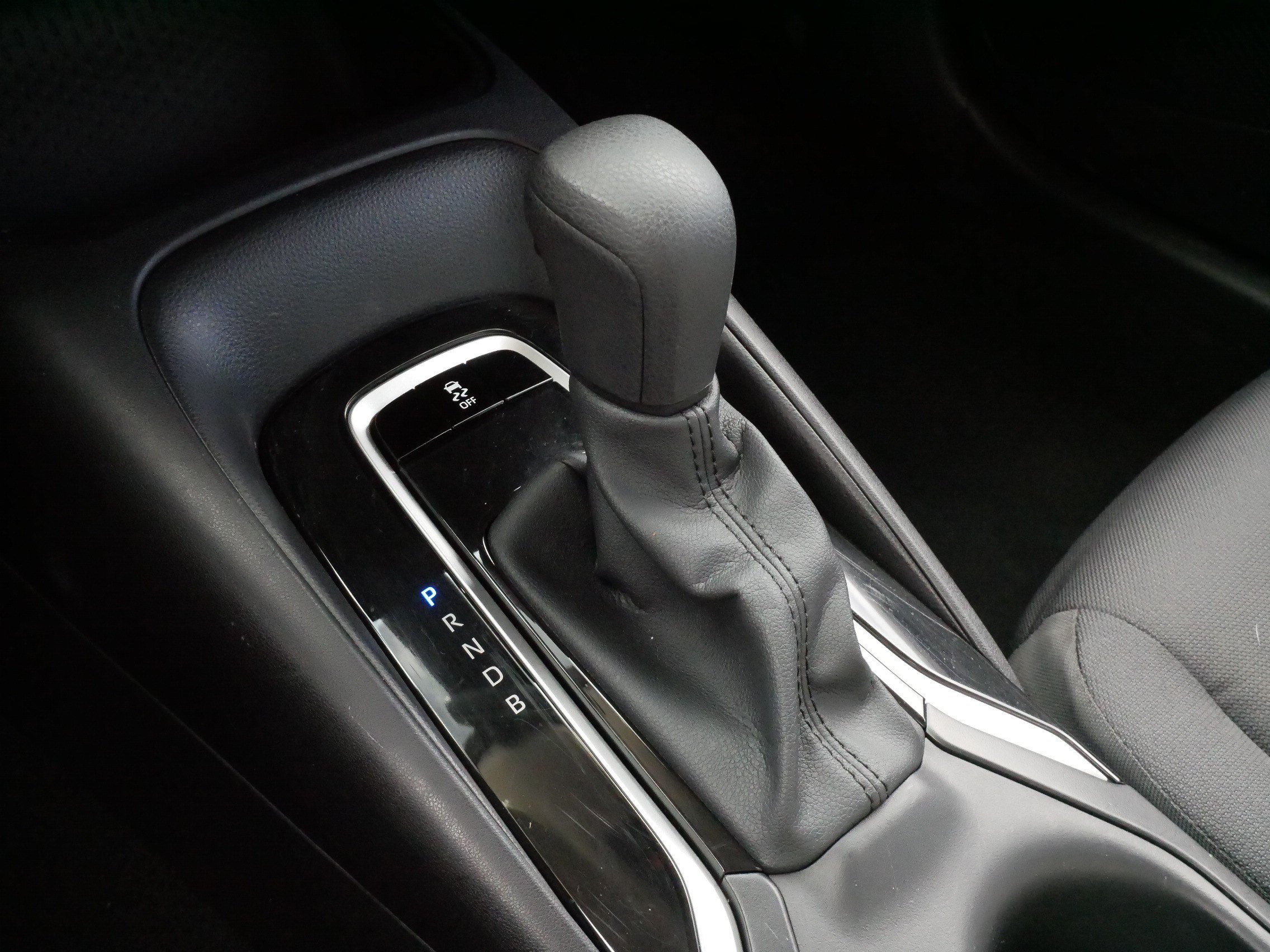 Certified 2026 Toyota Corolla LE FWD image 24