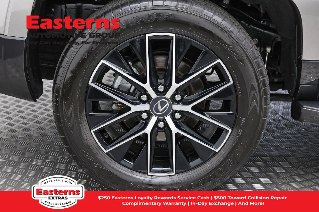 Used 2024 Lexus GX 550 w/ Cold Area Package AWD/4WD image 36