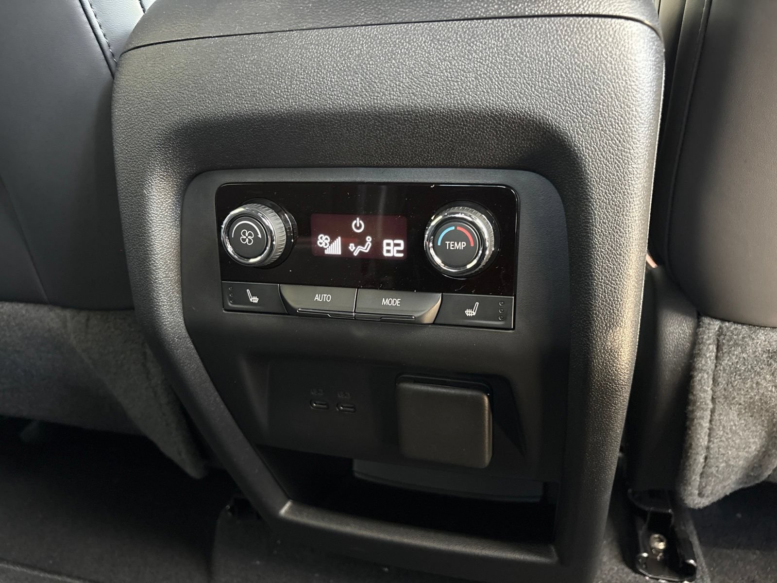 New 2027 Chevrolet Traverse RS AWD/4WD image 25