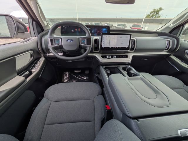 New 2026 Ford Expedition Active RWD image 8