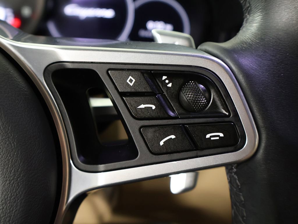 Used 2023 Porsche Cayenne AWD/4WD image 49