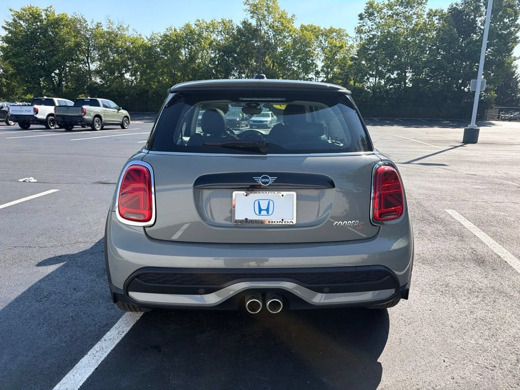 Used 2023 MINI Cooper S w/ Driver Assistance Package FWD image 4