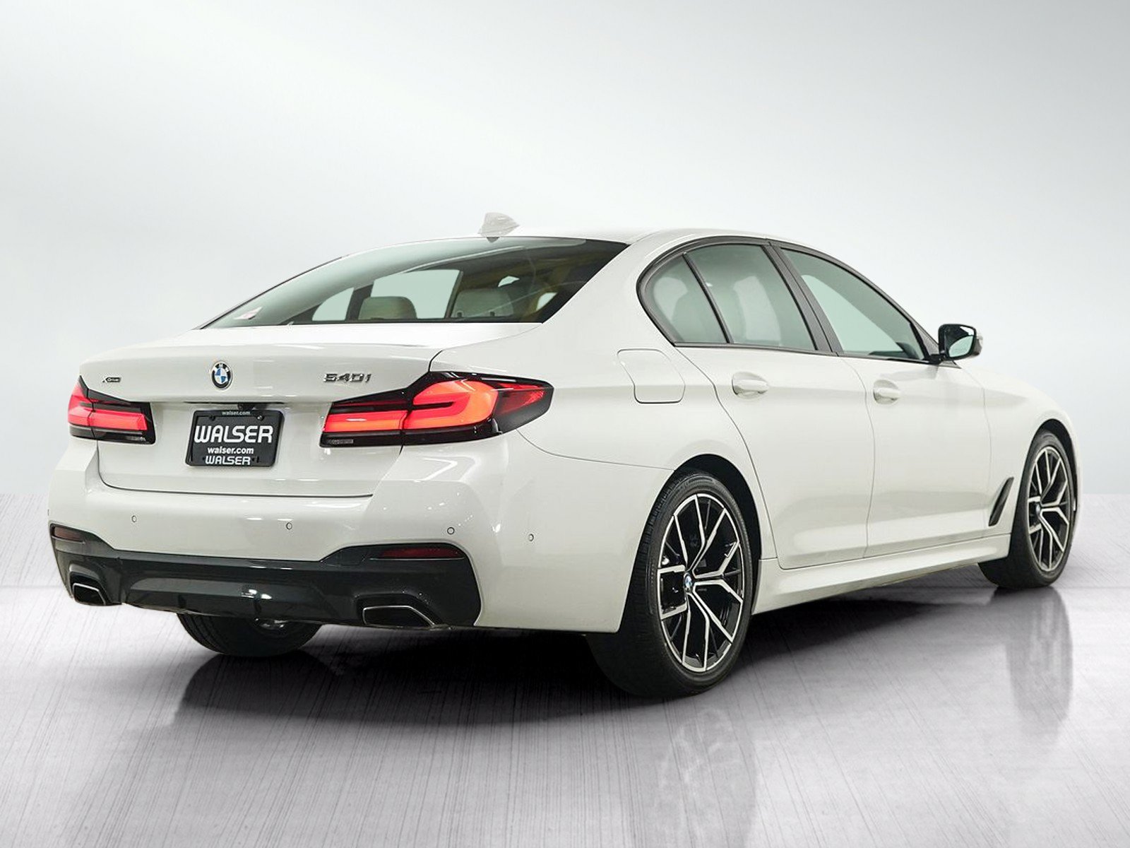 Used 2021 BMW 540i xDrive w/ Executive Package AWD/4WD image 5