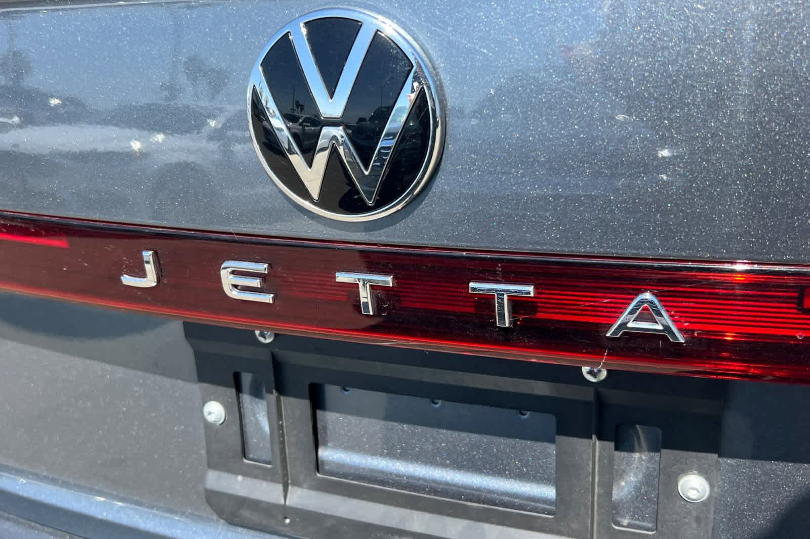 Used 2025 Volkswagen Jetta S FWD image 21
