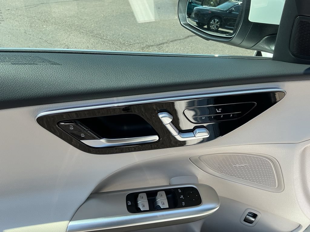 New 2026 Mercedes-Benz C 300 4MATIC Sedan image 15