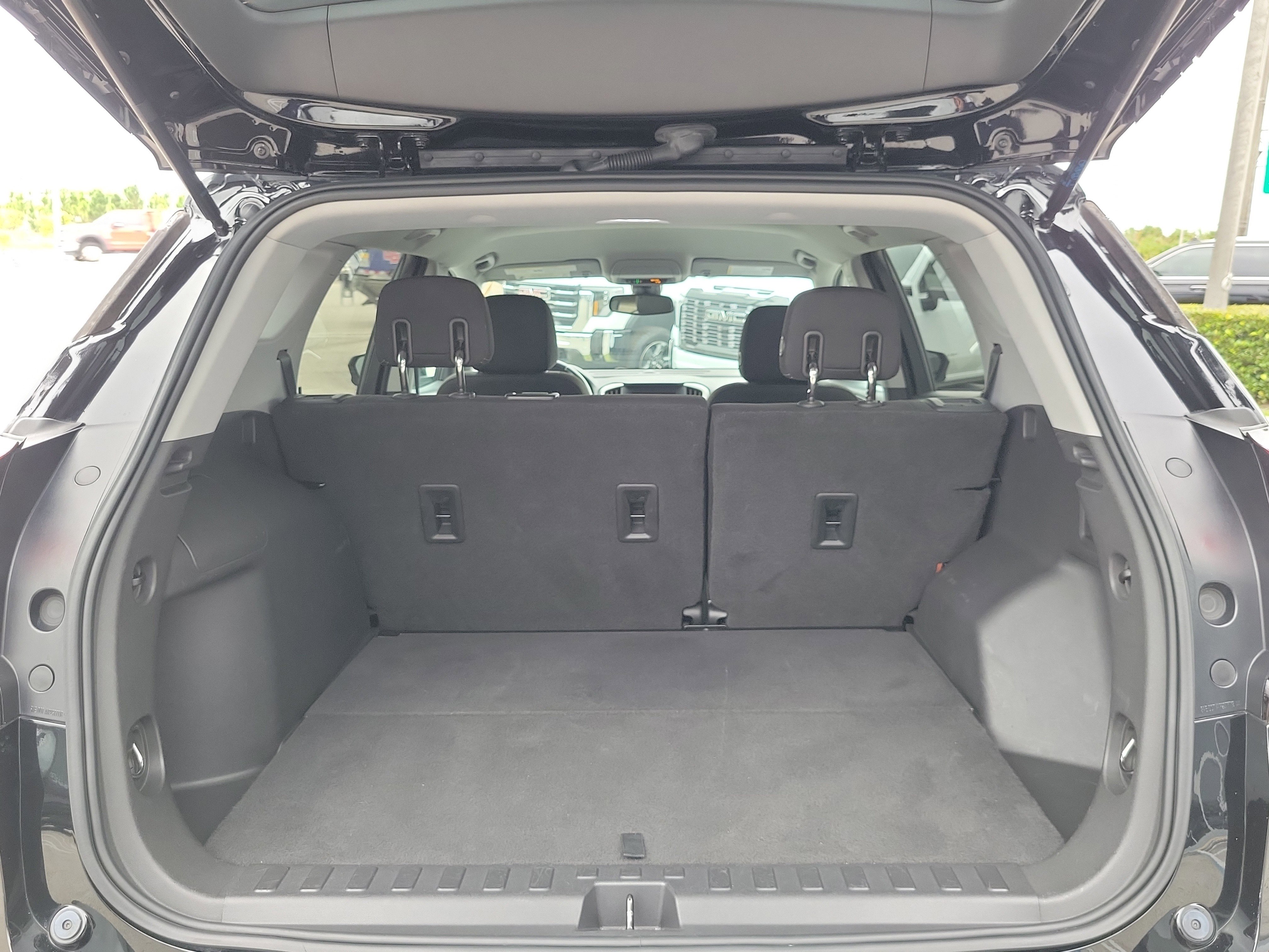 Used 2020 GMC Terrain SLE image 15