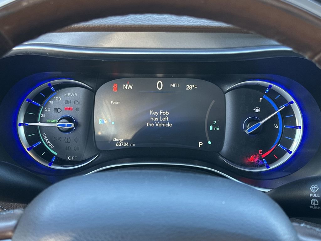 Certified 2020 Chrysler Pacifica Limited w/ Advanced Safetytec Group image 13