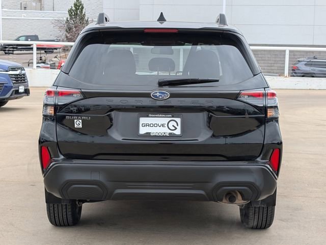 Used 2025 Subaru Forester Premium image 5