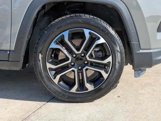 Used 2024 Jeep Compass Limited image 11