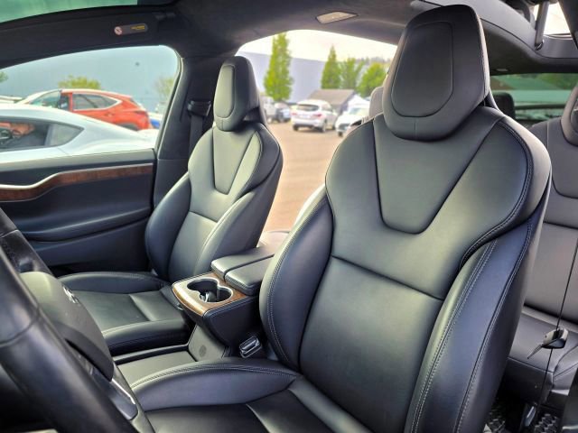 Used 2017 Tesla Model X 75D AWD/4WD image 29