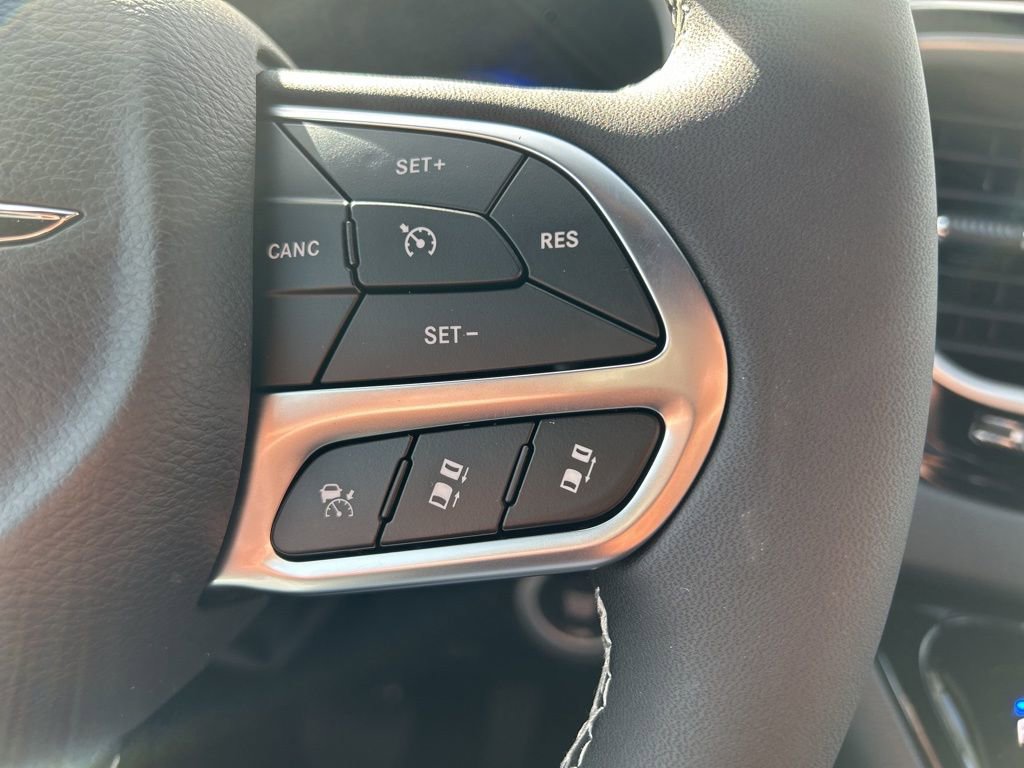 New 2026 Chrysler Voyager LX image 18