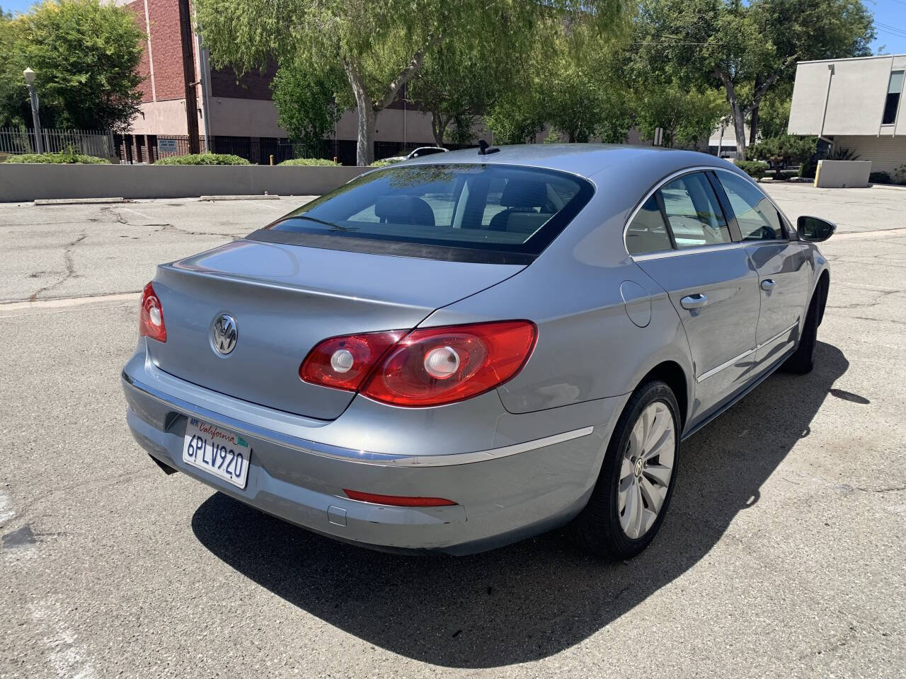 Used 2009 Volkswagen CC Sport FWD image 12