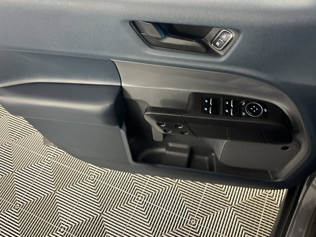 Used 2023 Ford Maverick Lariat w/ Lariat Luxury Package image 28