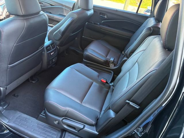 Used 2022 Honda Pilot Black Edition image 18