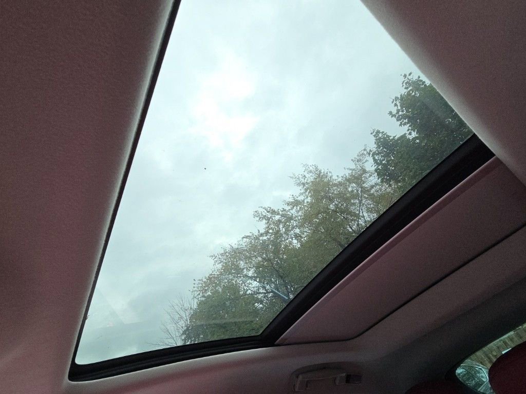 Used 2018 Maserati Levante S GranSport image 23