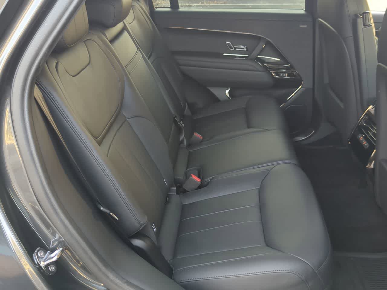 Used 2024 Land Rover Range Rover Sport SE image 22