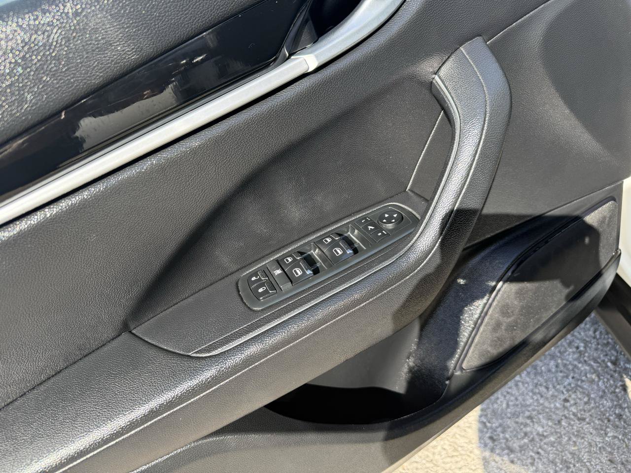 Used 2018 Maserati Levante AWD/4WD image 19