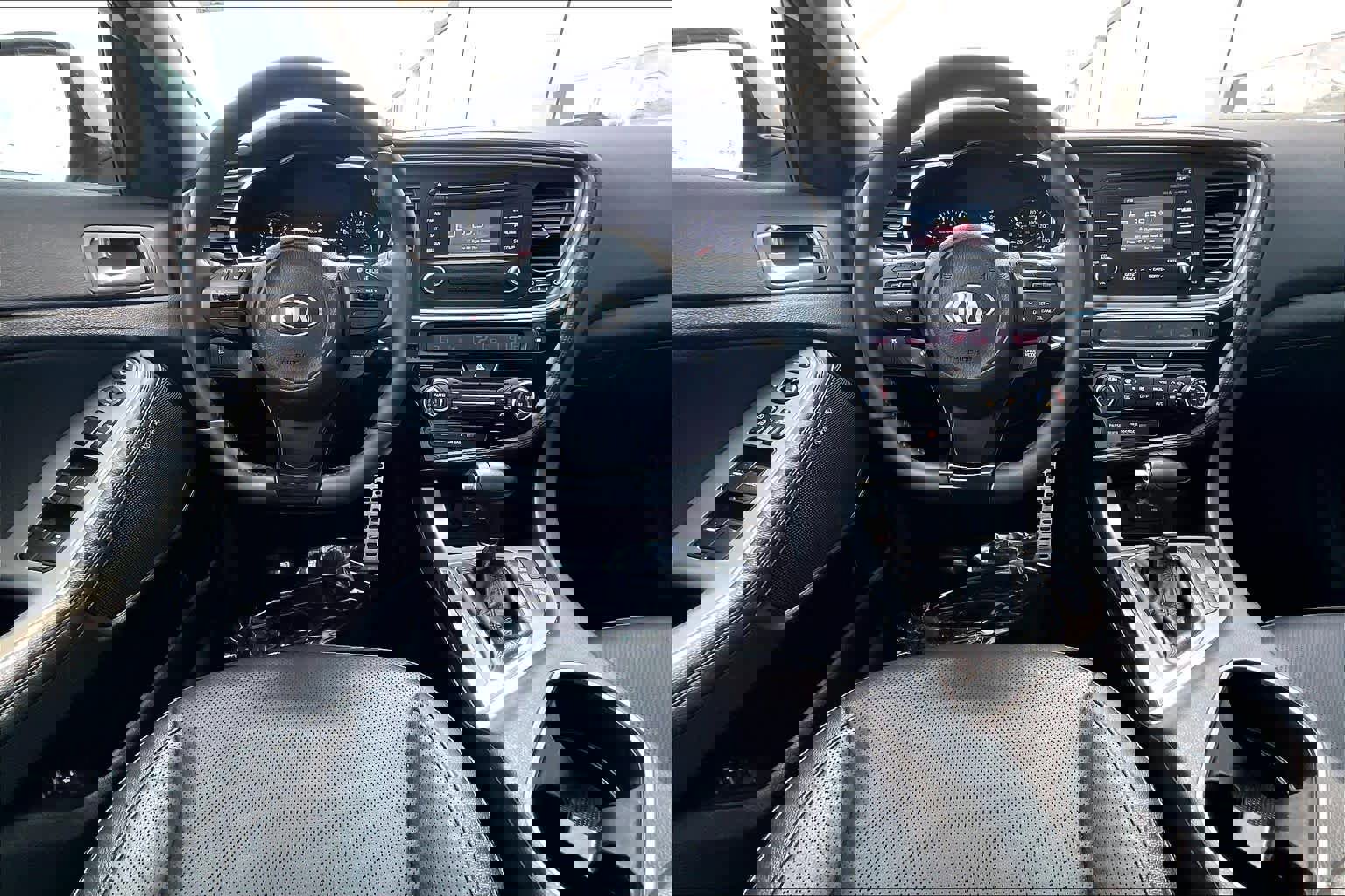 Used 2015 Kia Optima SX w/ SX Turbo Premium Package FWD image 6