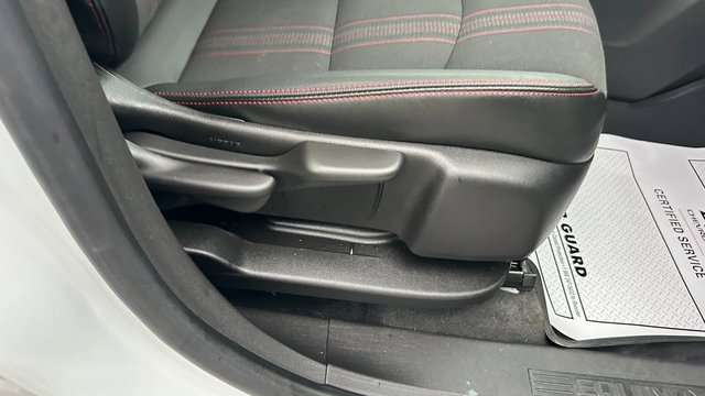 Certified 2022 Chevrolet Equinox RS w/ LPO, Floor Liner Package image 46