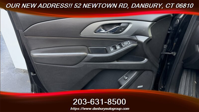 Used 2020 Chevrolet Traverse LT w/ LT Premium Package AWD/4WD image 11
