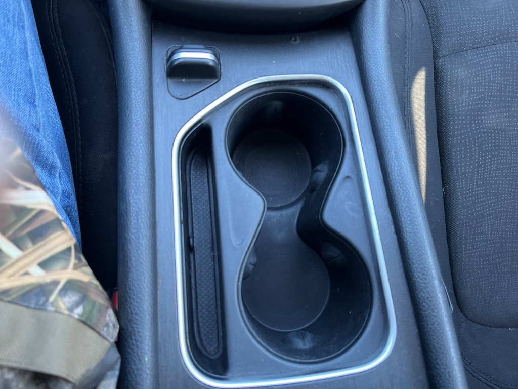 Used 2016 Chrysler 200 Limited w/ Convenience Group image 17