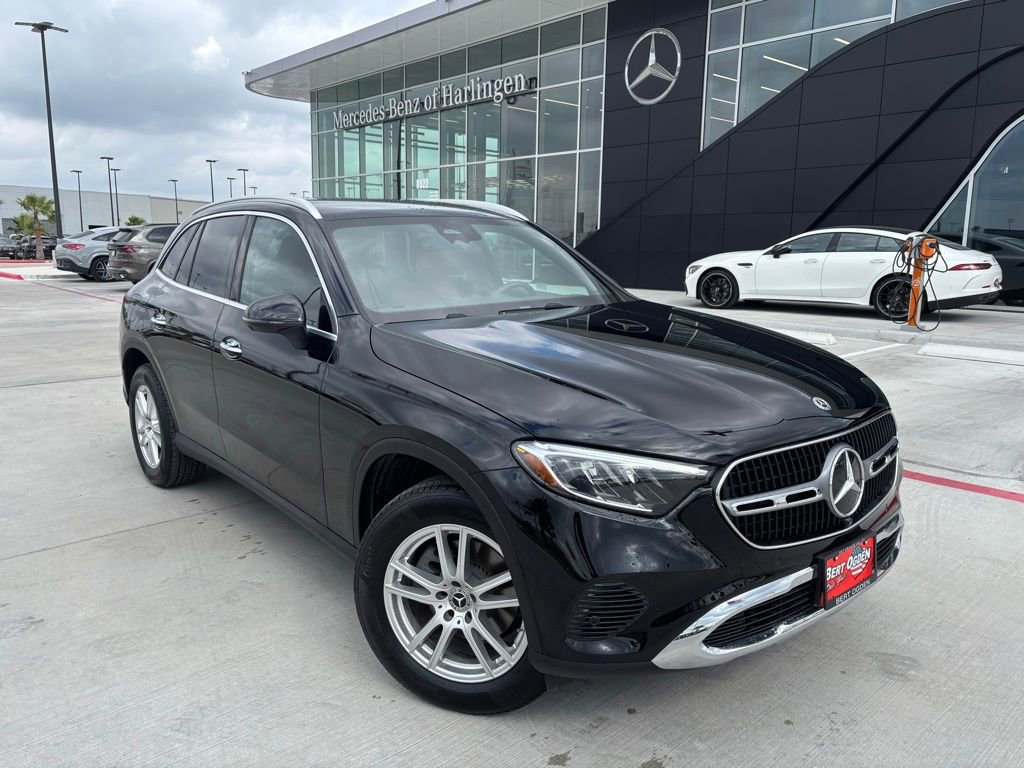 New 2026 Mercedes-Benz GLC 300 image 1