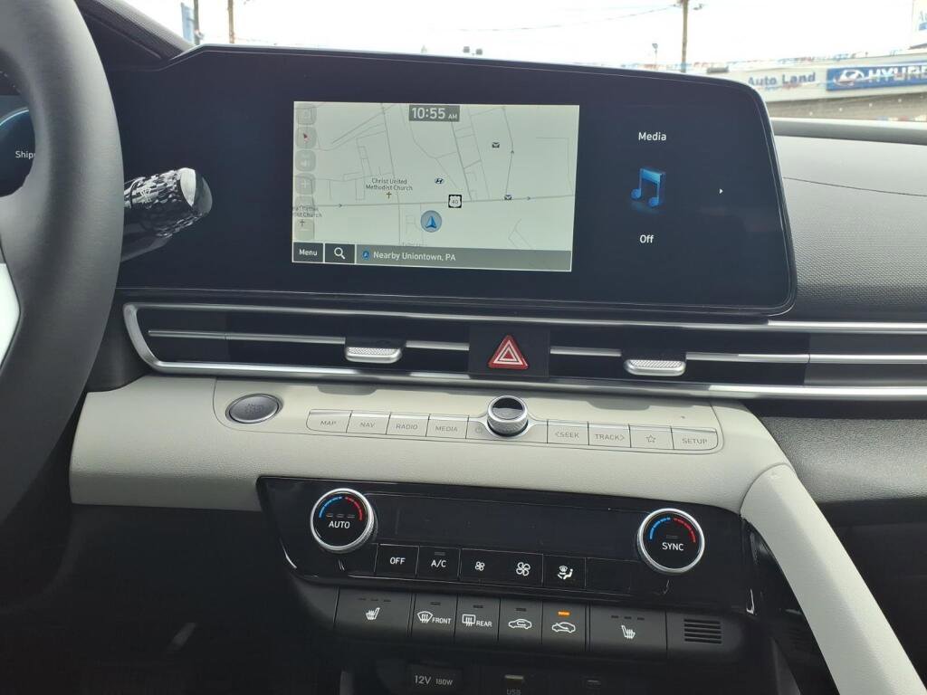 New 2026 Hyundai Elantra Limited FWD image 8