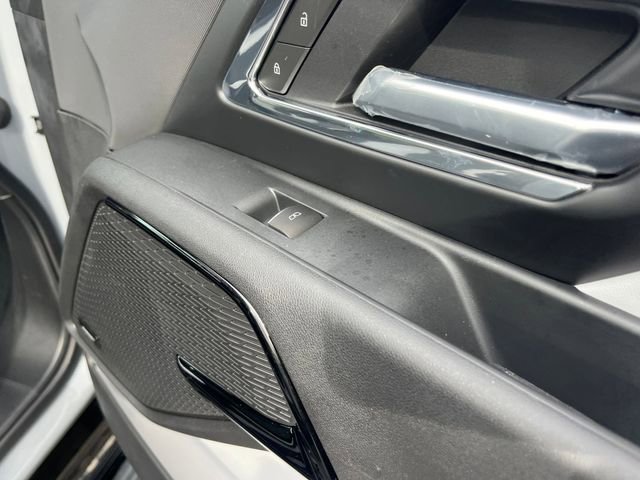 New 2025 Chevrolet Silverado EV RST image 32