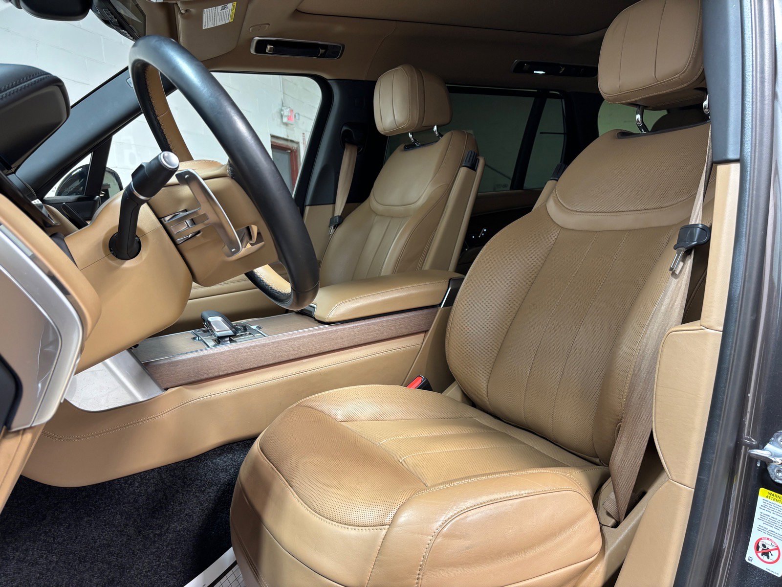 Used 2023 Land Rover Range Rover Long Wheelbase Autobiography AWD/4WD image 23