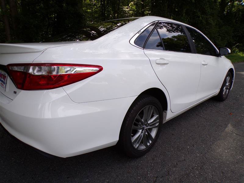 Used 2017 Toyota Camry SE FWD image 10