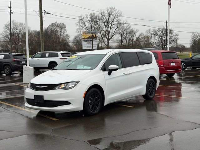 Certified 2023 Chrysler Voyager LX FWD image 2