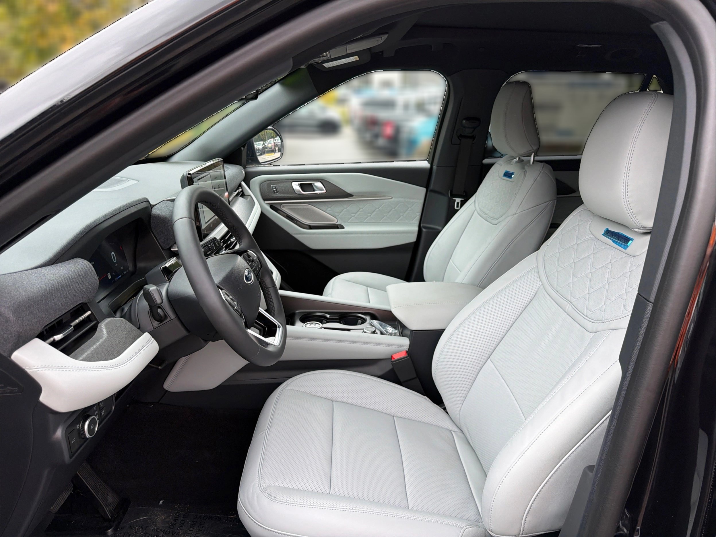New 2027 Ford Explorer Platinum w/ LUX Leather Package AWD/4WD image 11