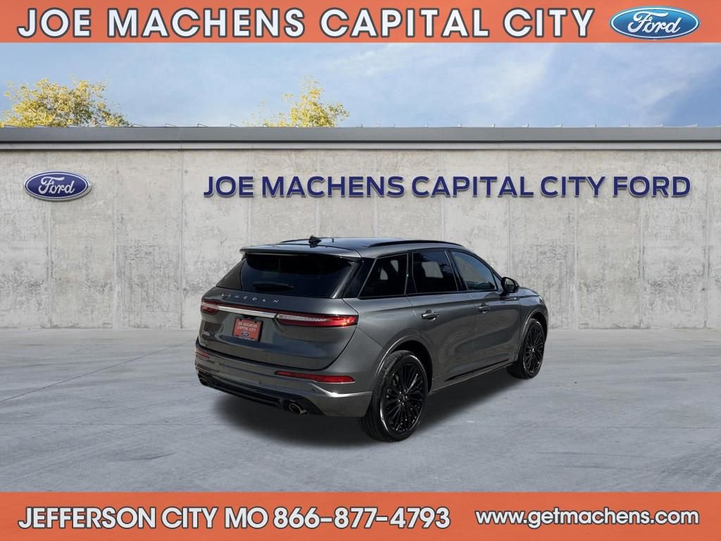 Used 2025 Lincoln Corsair Grand Touring w/ Jet Appearance Package image 6