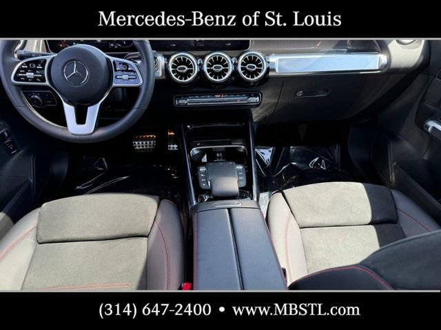 Used 2021 Mercedes-Benz GLB 250 4MATIC image 13