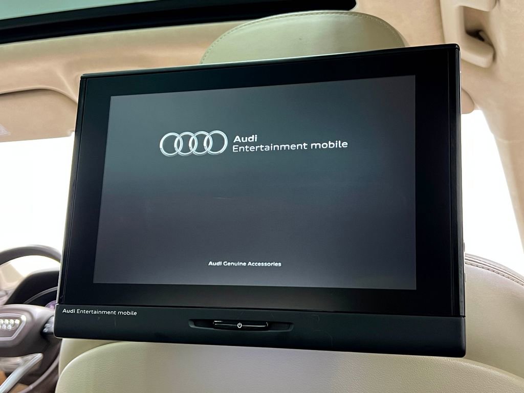 Used 2017 Audi Q7 3.0T Prestige AWD/4WD image 30