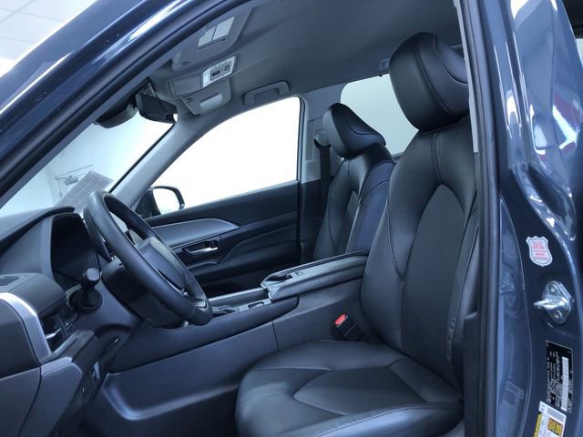 Used 2025 Toyota Grand Highlander XLE image 20