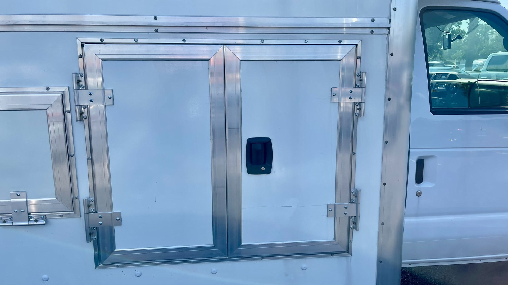 New 2024 Ford E-350 and Econoline 350 Super Duty w/ Power Windows & Locks Group RWD image 6
