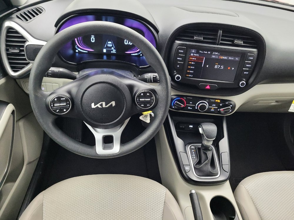 Used 2025 Kia Soul LX image 22