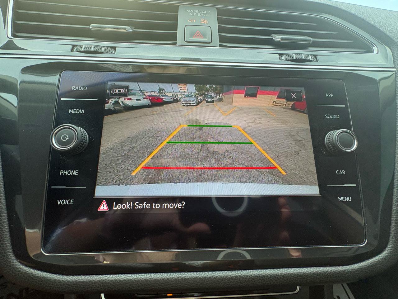 Used 2014 Volkswagen Touareg Sport AWD/4WD image 14