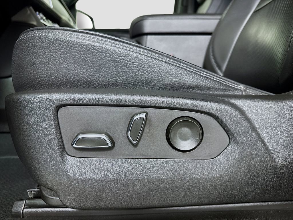 Used 2022 GMC Yukon Denali image 18