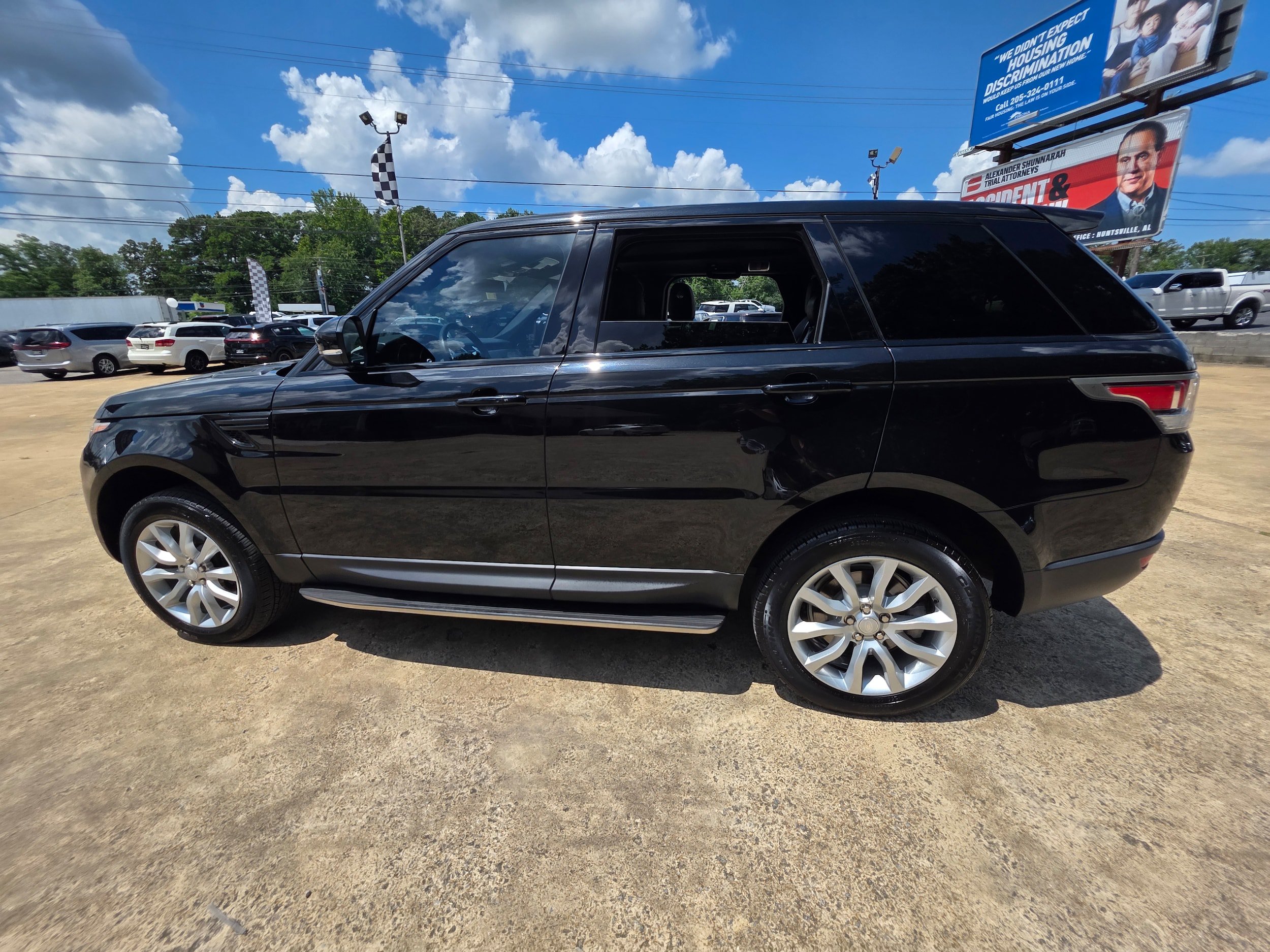 Used 2017 Land Rover Range Rover Sport HSE AWD/4WD image 8