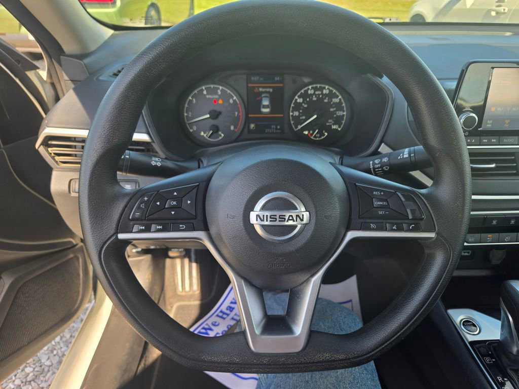 Used 2022 Nissan Altima 2.5 S image 9