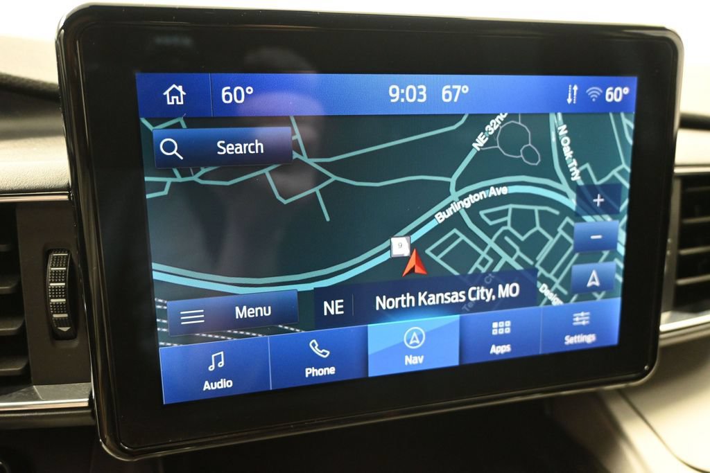 Used 2022 Ford Explorer XLT w/ Equipment Group 202A AWD/4WD image 19