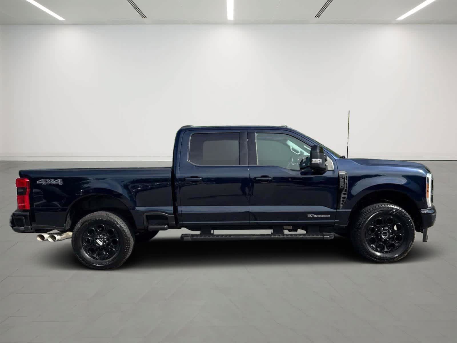 Used 2025 Ford F250 Lariat w/ Black Appearance Package AWD/4WD image 5