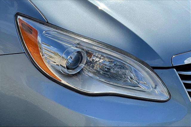 Used 2014 Chrysler 200 Touring image 21