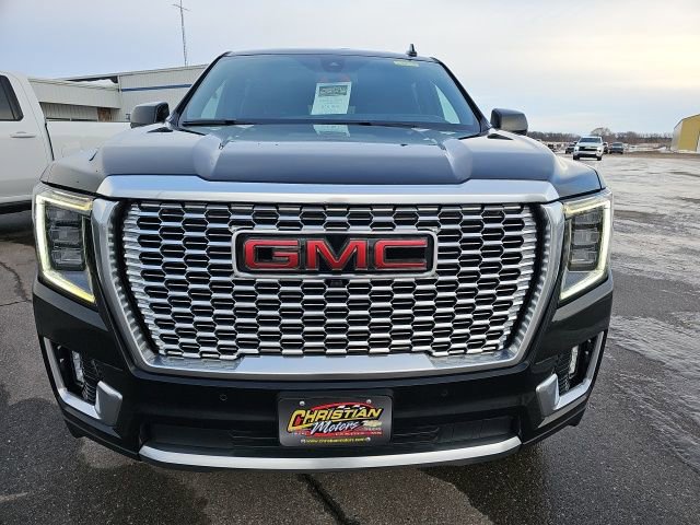 Used 2021 GMC Yukon XL Denali w/ LPO, Illumination Package image 8