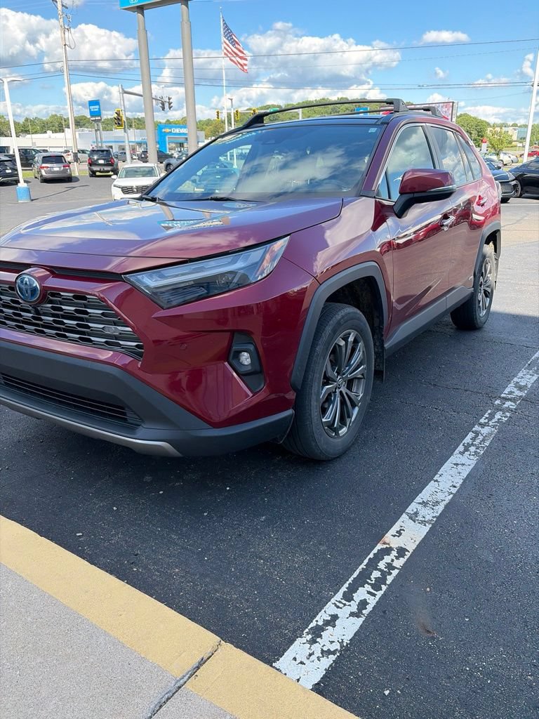 Used 2022 Toyota RAV4 Limited AWD/4WD image 1