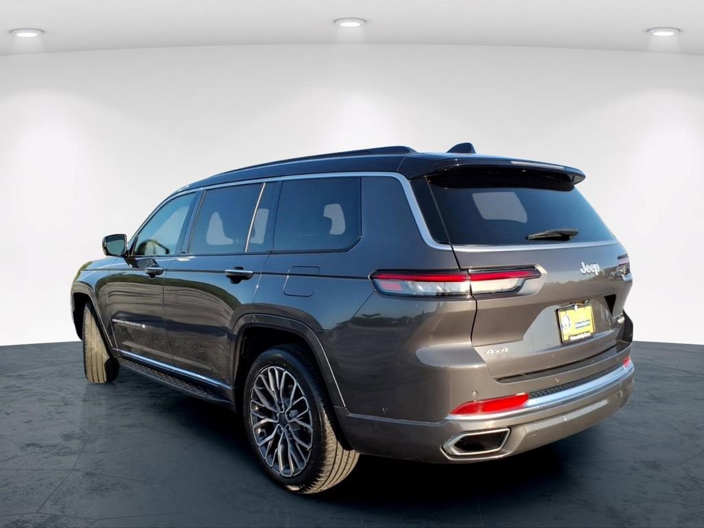 Used 2024 Jeep Grand Cherokee L Summit AWD/4WD image 14