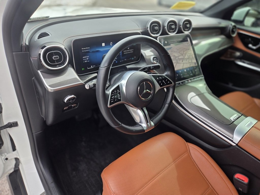 Used 2023 Mercedes-Benz GLC 300 4MATIC image 15