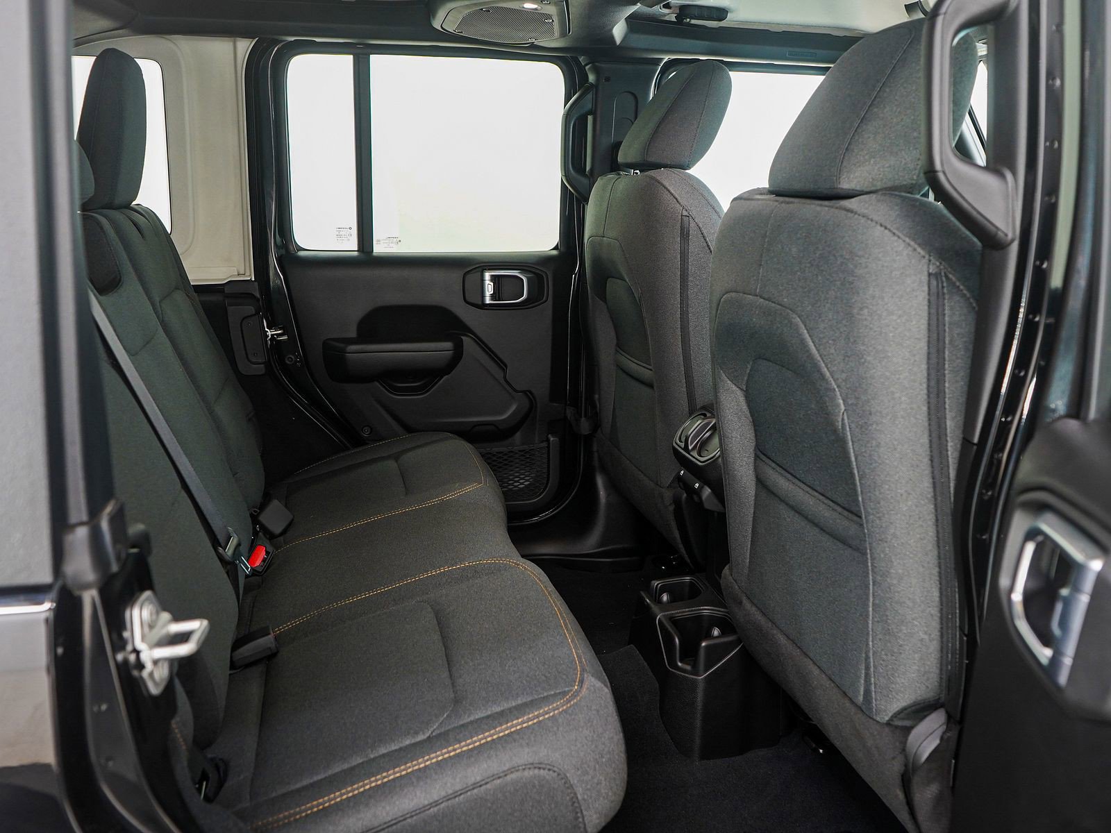 Used 2024 Jeep Wrangler Willys AWD/4WD image 13